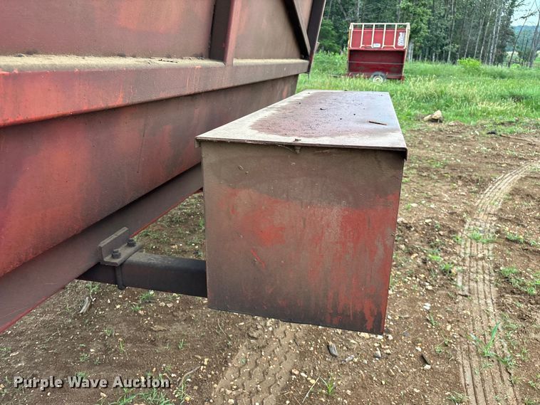 image for item EO4383 Richardton 770 silage dump wagon