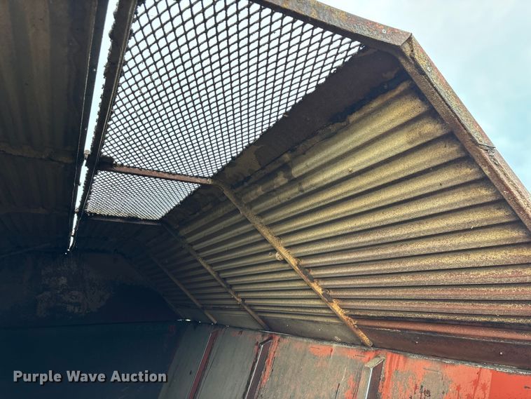 image for item EO4383 Richardton 770 silage dump wagon