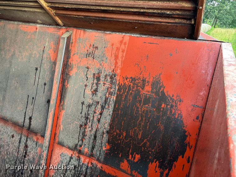 image for item EO4383 Richardton 770 silage dump wagon