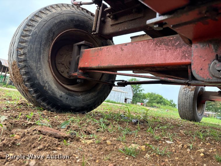 image for item EO4383 Richardton 770 silage dump wagon
