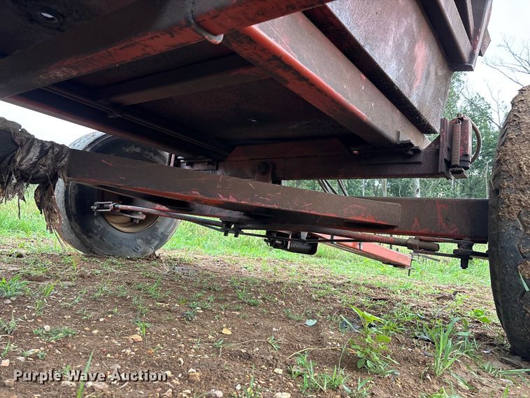 image for item EO4383 Richardton 770 silage dump wagon