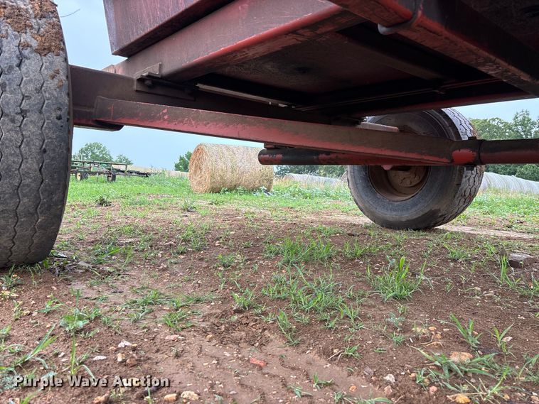 image for item EO4383 Richardton 770 silage dump wagon