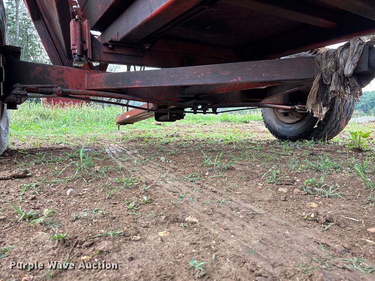 image for item EO4383 Richardton 770 silage dump wagon