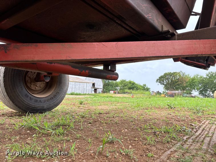 image for item EO4383 Richardton 770 silage dump wagon
