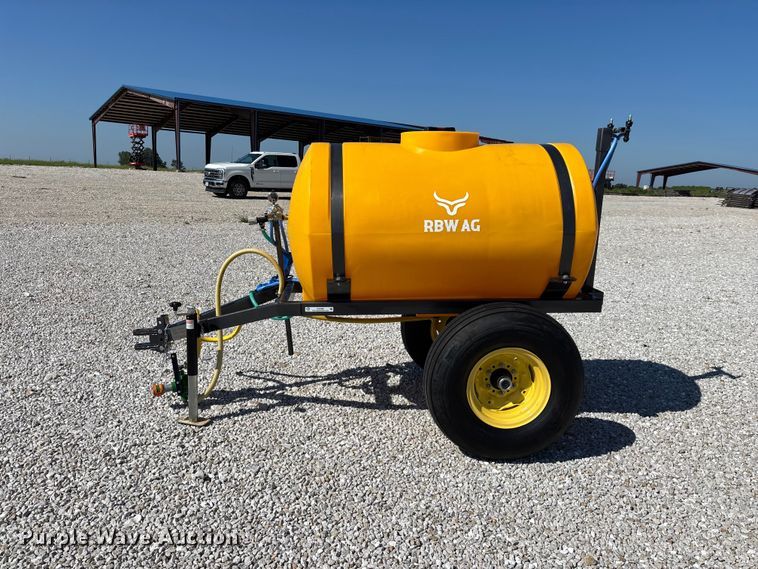 image for item EO4386 FMW FMW Aspen pull type sprayer