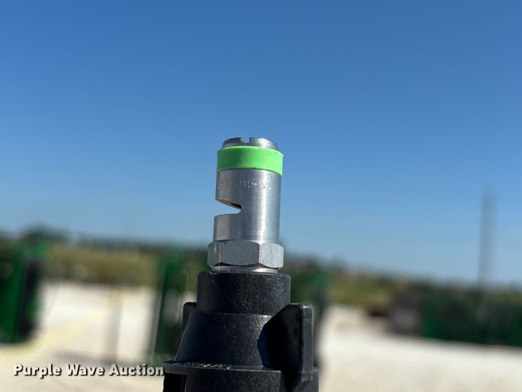 image for item EO4386 FMW FMW Aspen pull type sprayer