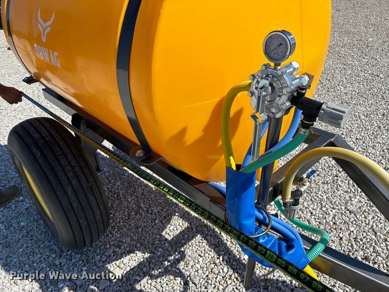 image for item EO4386 FMW FMW Aspen pull type sprayer