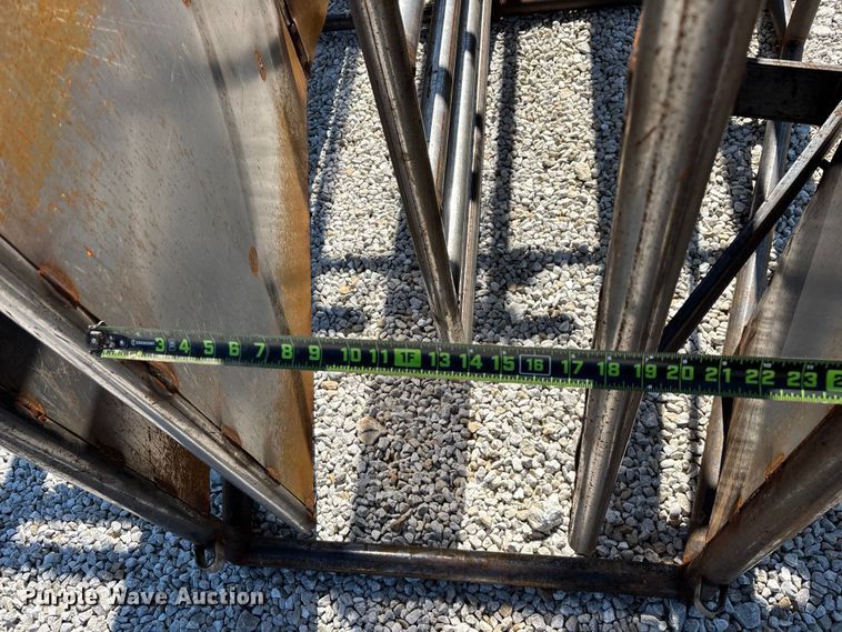 image for item EO4390 RBW livestock alley