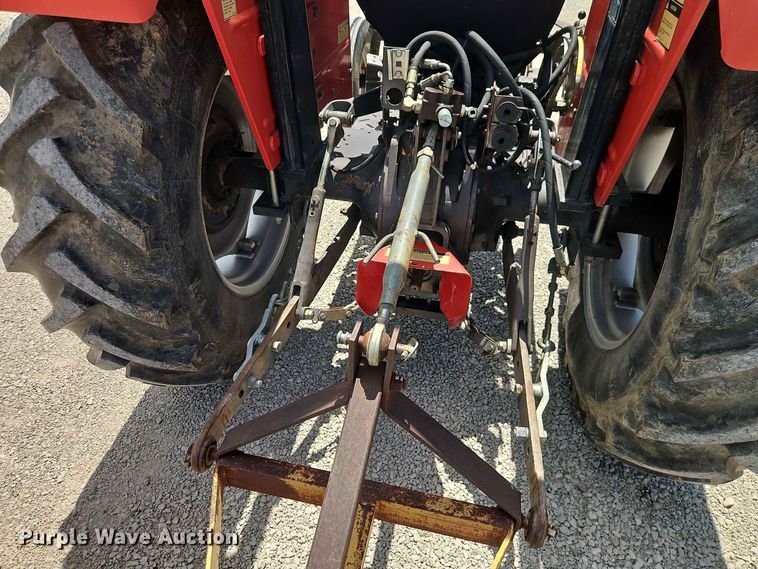 image for item EO8571 1995 Massey-Ferguson 231 tractor