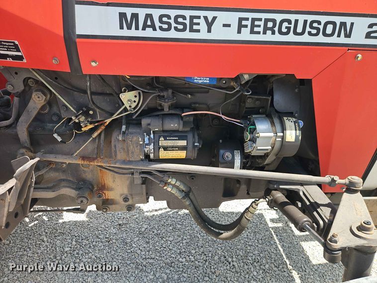 image for item EO8571 1995 Massey-Ferguson 231 tractor