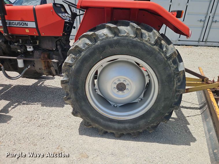 image for item EO8571 1995 Massey-Ferguson 231 tractor