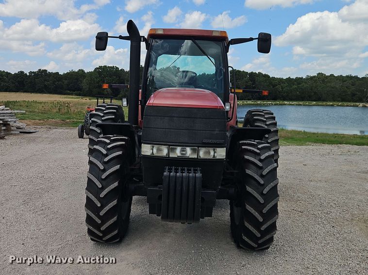 image for item EO8573 1999 Case MX200 MFWD tractor