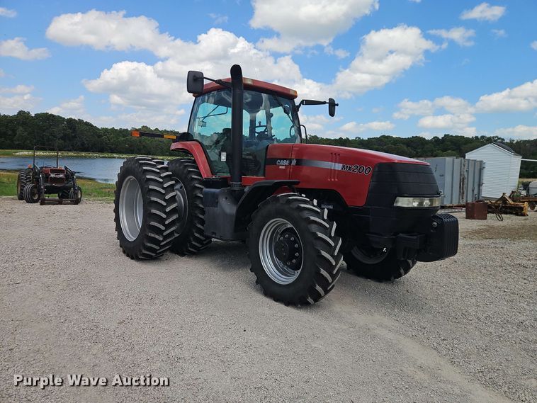 image for item EO8573 1999 Case MX200 MFWD tractor