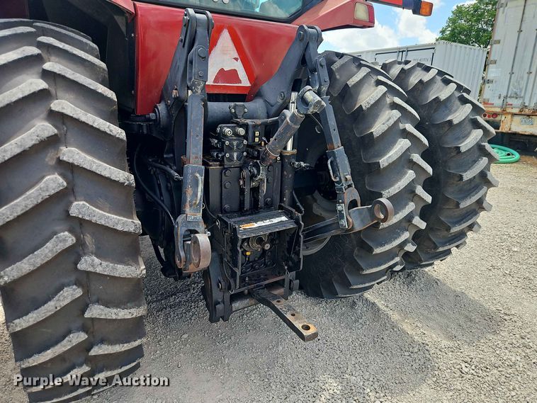image for item EO8573 1999 Case MX200 MFWD tractor
