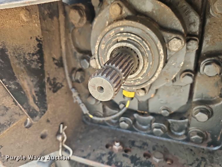 image for item EO8573 1999 Case MX200 MFWD tractor