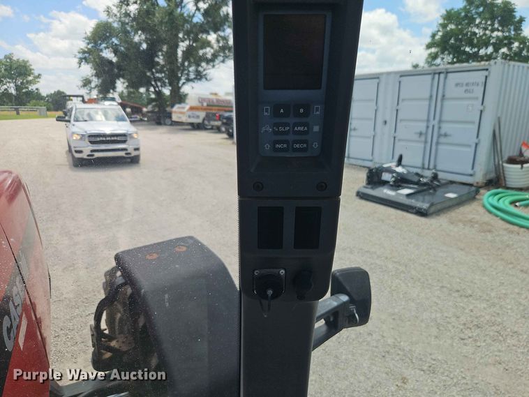 image for item EO8573 1999 Case MX200 MFWD tractor