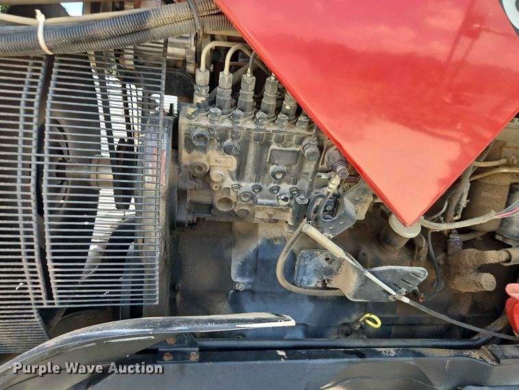 image for item EO8573 1999 Case MX200 MFWD tractor