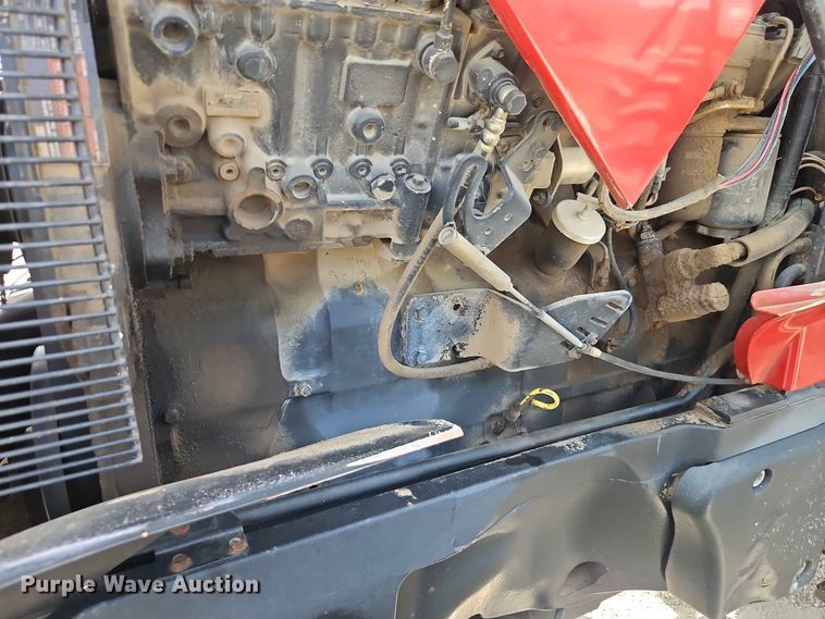 image for item EO8573 1999 Case MX200 MFWD tractor