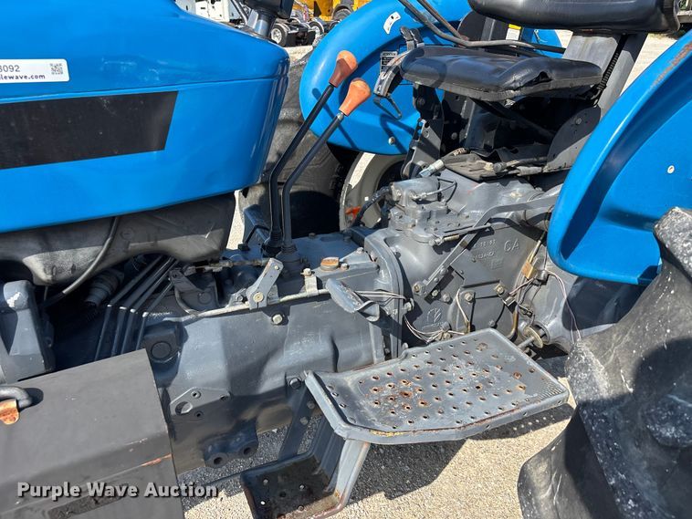 image for item ER3092 1998 New Holland 3930 tractor