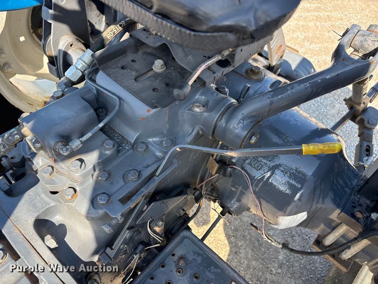 image for item ER3092 1998 New Holland 3930 tractor