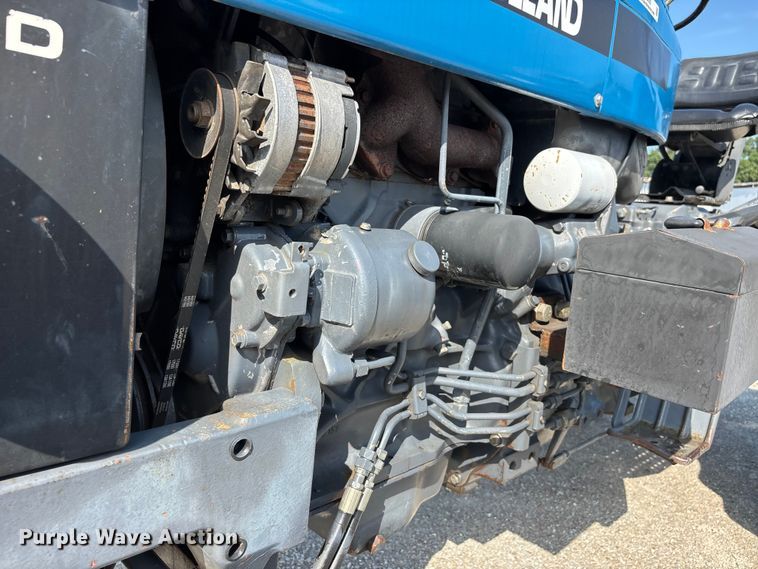 image for item ER3092 1998 New Holland 3930 tractor