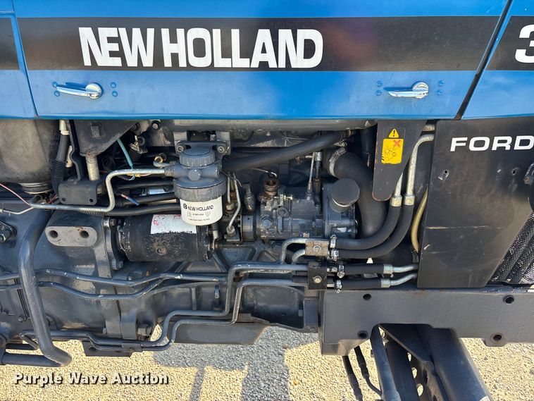 image for item ER3092 1998 New Holland 3930 tractor