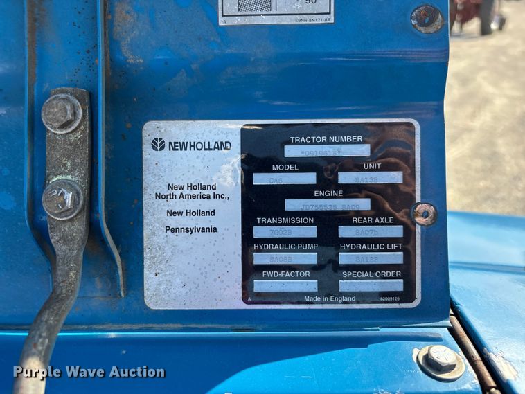 image for item ER3092 1998 New Holland 3930 tractor