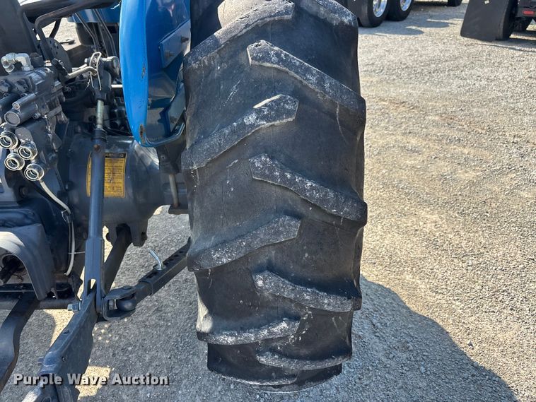 image for item ER3092 1998 New Holland 3930 tractor