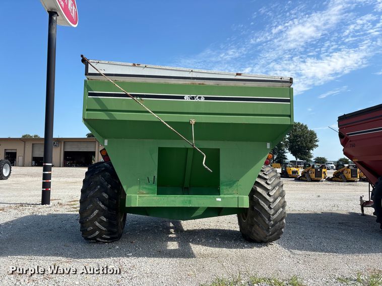 image for item ER3093 J&M 750 grain cart