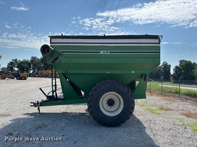 image for item ER3093 J&M 750 grain cart