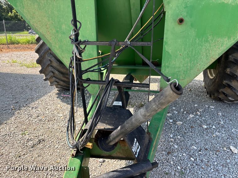 image for item ER3093 J&M 750 grain cart