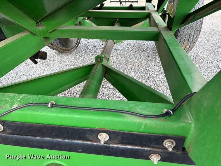 image for item ER3097 J&M 385SD gravity wagon
