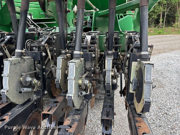 image for item ER3100 Great Plains 3N-3010P grain drill