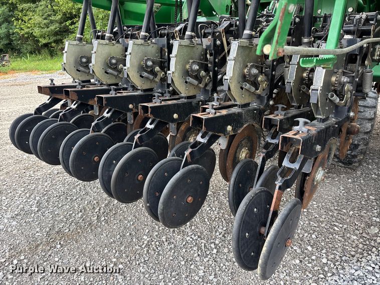 image for item ER3100 Great Plains 3N-3010P grain drill