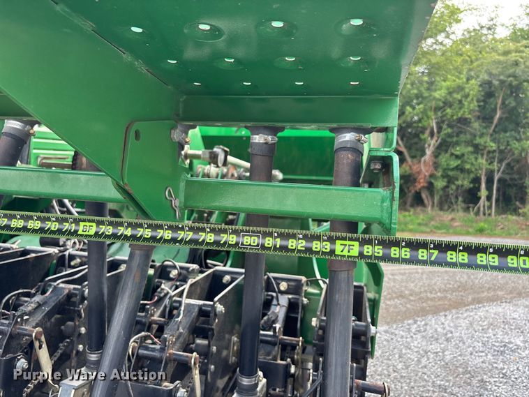 image for item ER3100 Great Plains 3N-3010P grain drill