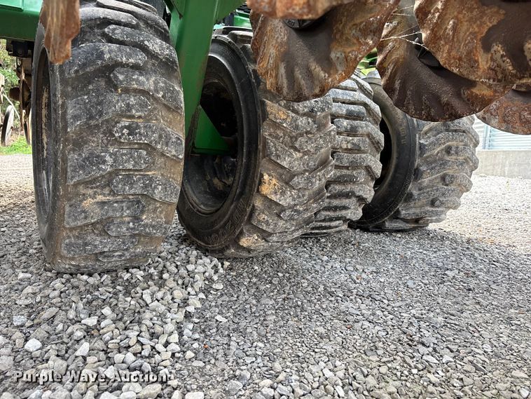 image for item ER3100 Great Plains 3N-3010P grain drill