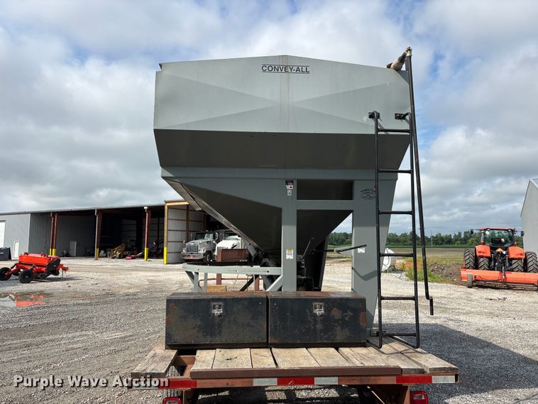 image for item ER3101 Convey-All BTS-405 seed tender