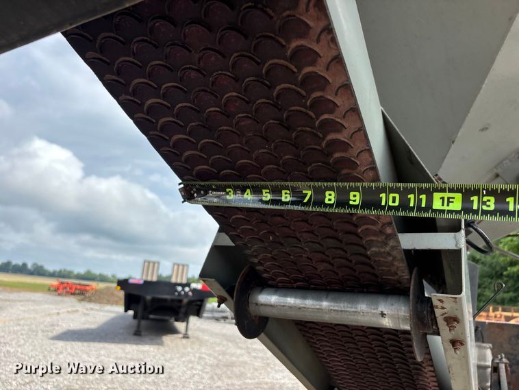 image for item ER3101 Convey-All BTS-405 seed tender