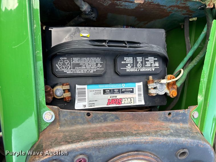 image for item ET0083 John Deere 2240 tractor