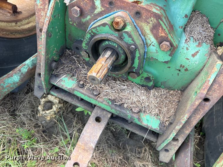 image for item ET0083 John Deere 2240 tractor