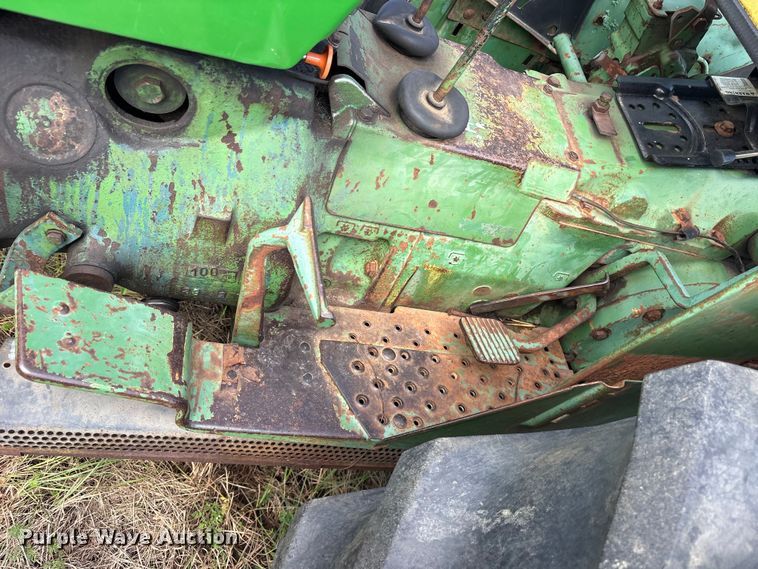 image for item ET0083 John Deere 2240 tractor