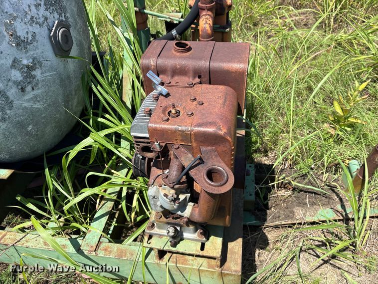 image for item ET0086 sprayer trailer