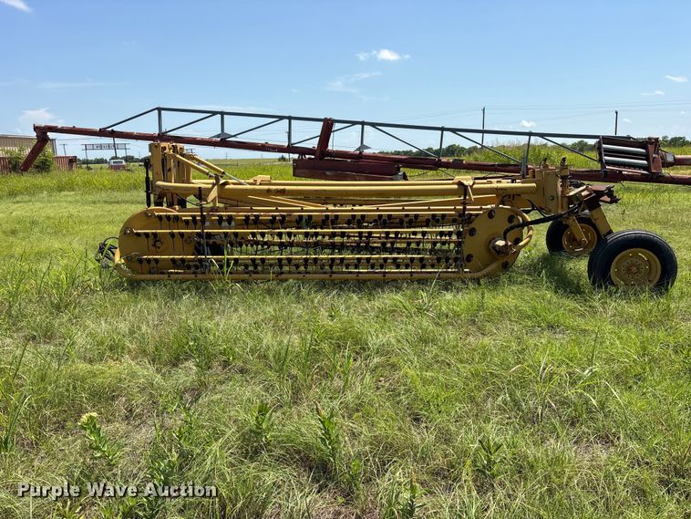 image for item ET0087 2002 Vermeer R28 hay rake