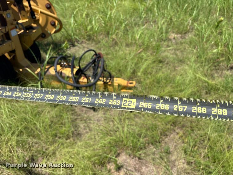 image for item ET0087 2002 Vermeer R28 hay rake