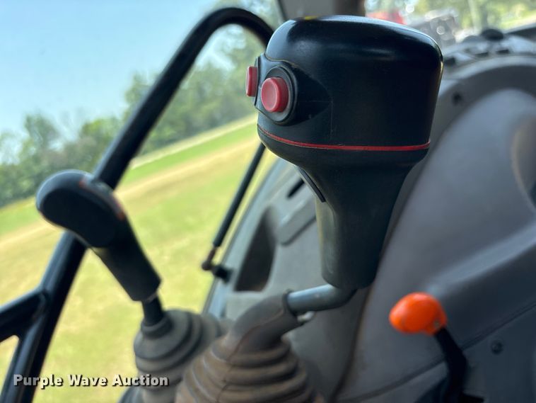 image for item ET0101 2019 Case IH Farmall 120C MFWD tractor