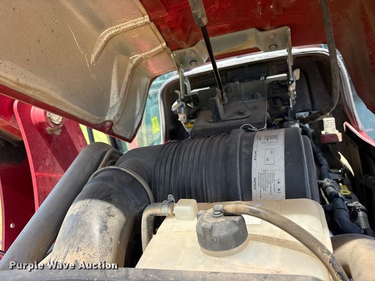 image for item ET0101 2019 Case IH Farmall 120C MFWD tractor