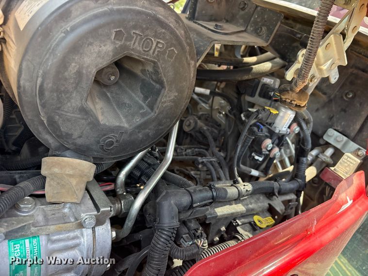 image for item ET0101 2019 Case IH Farmall 120C MFWD tractor