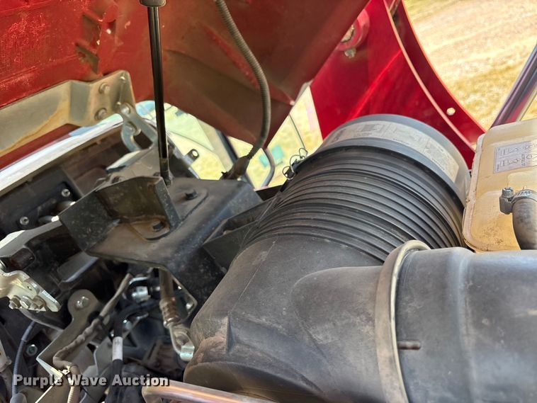 image for item ET0101 2019 Case IH Farmall 120C MFWD tractor