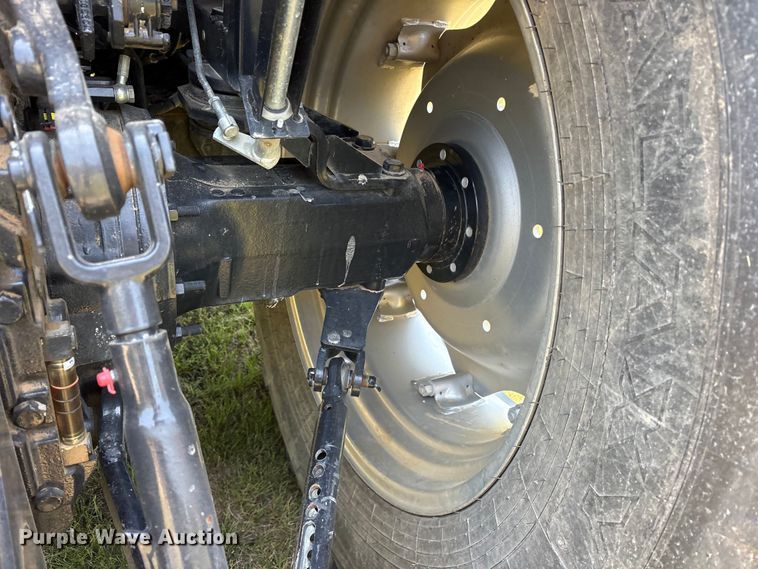 image for item ET0101 2019 Case IH Farmall 120C MFWD tractor