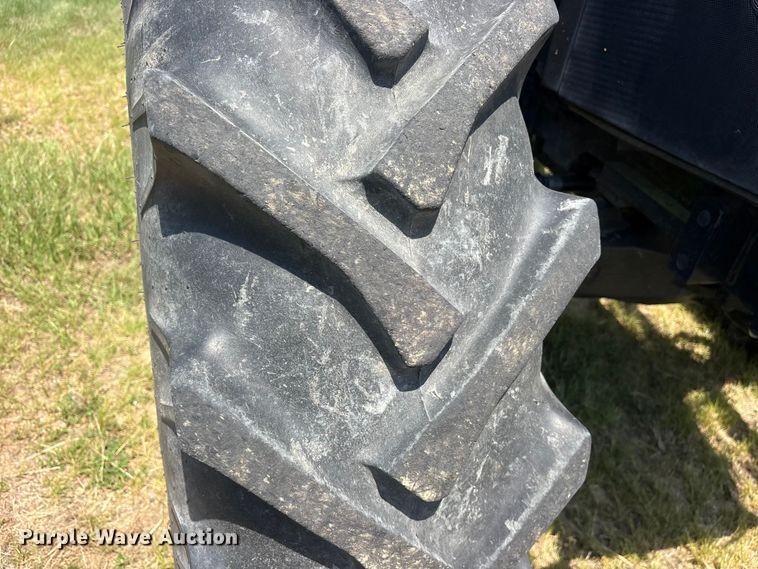 image for item ET0101 2019 Case IH Farmall 120C MFWD tractor